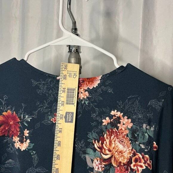 Charming Charlie's Women’s Wrap Dress Large Floral 3/4 Sleeve Fit & Flare - Picture 4 of 10